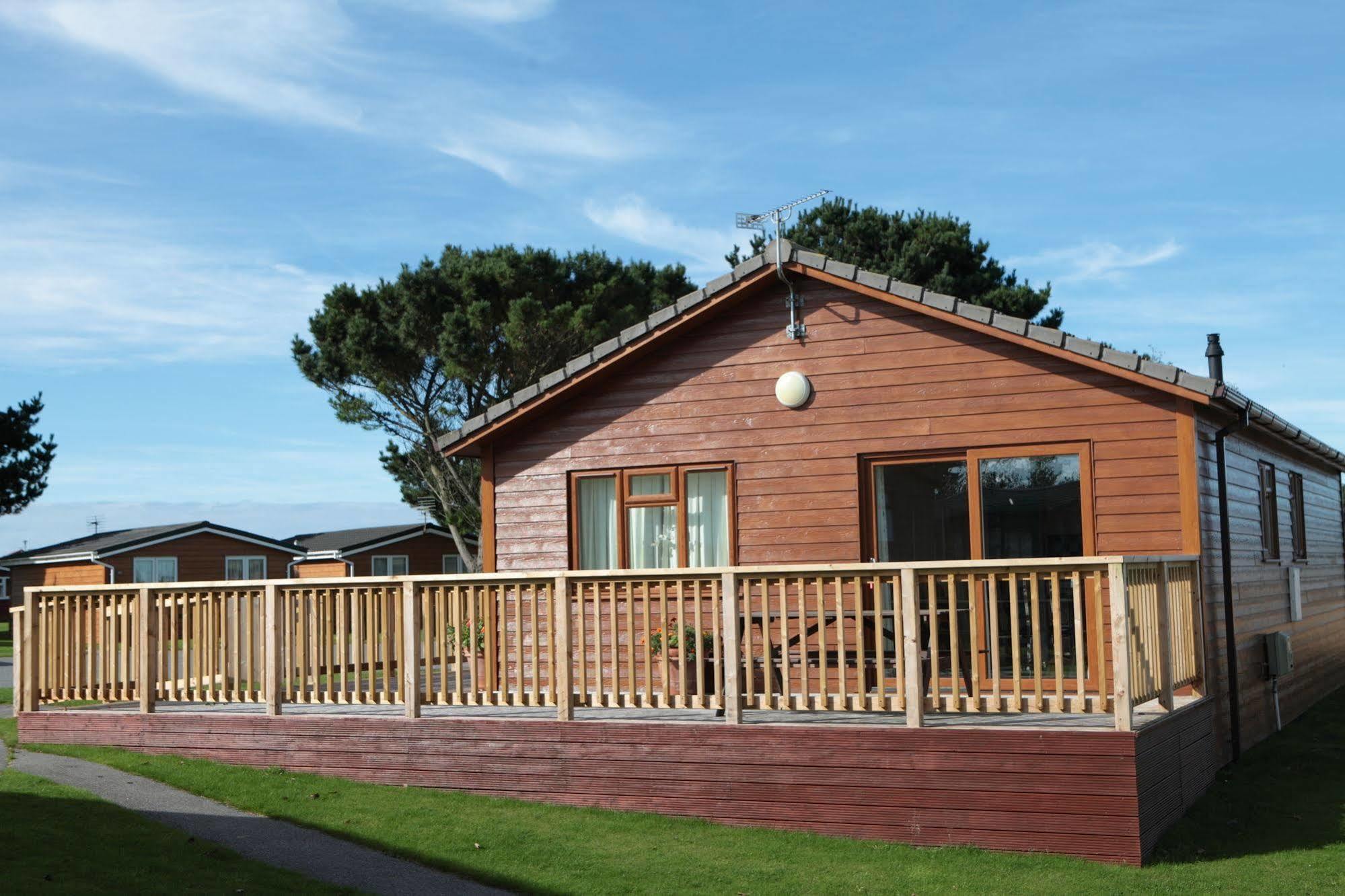 Atlantic Bays Holiday Park Padstow Exterior foto
